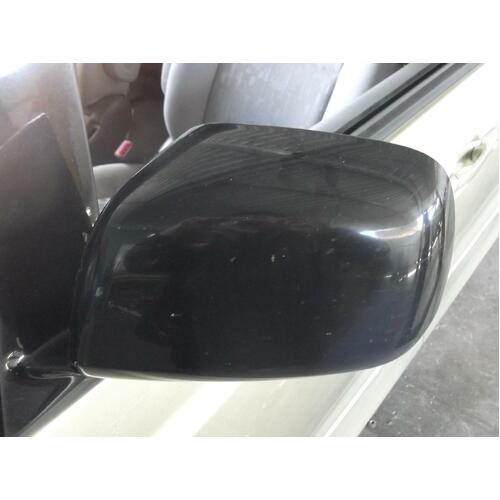 Toyota TARAGO Left Door Mirror ACR30 Electric 06/00-02/06