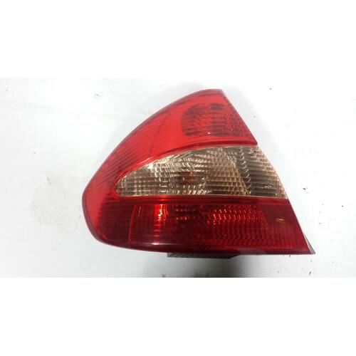 toyota prius left taillight NHW11R, STANLEY 47-9, 10/01-09/03