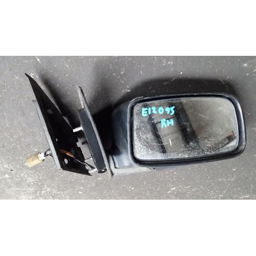 2006 Mitsubishi Lancer Right Front Door Black Electric Mirror 