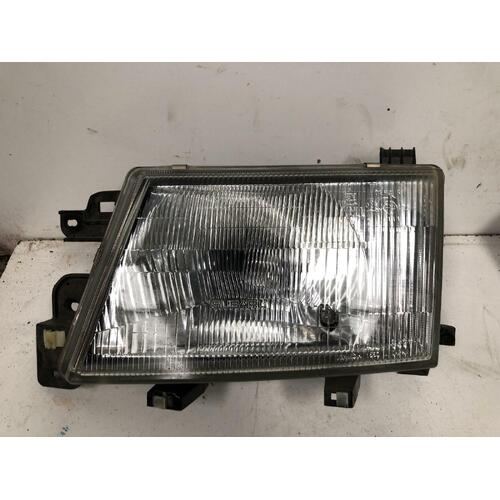 Subaru FORESTER Left Headlight ICHIKOH 1550 08/97-01/00