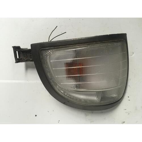 Toyota Townace Left Corner Light YR39 04/1992-08/1994