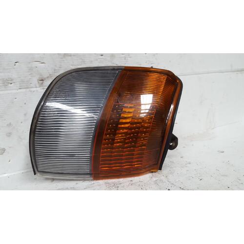 Mitsubishi Pajero Right Corner Light NK 05/1991-02/1998