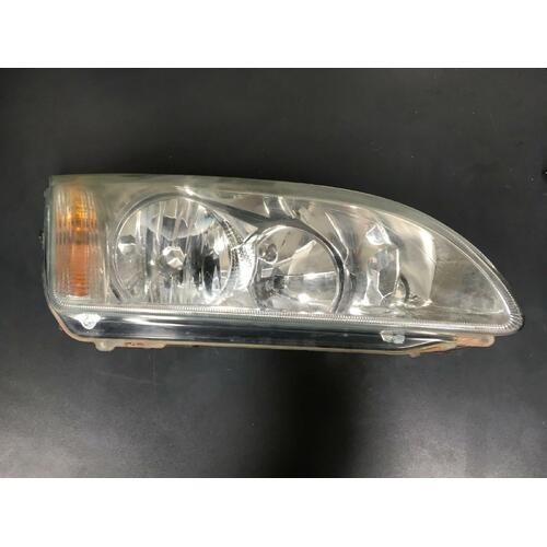 Ford Focus Right Head Light LS 06/2005-04/2009