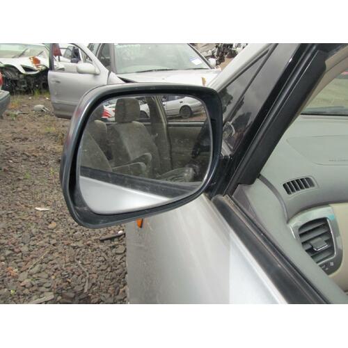 Toyota Avensis ACM20 Left Door Mirror Power Black 12/2001-11/2003