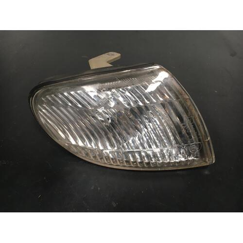 Mazda Eunos Right Corner Light 800 06/1996-09/2000