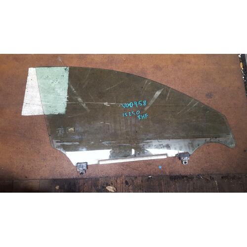 Lexus IS250 GSE20 Sedan Right front Door Window 11/2005-06/2013