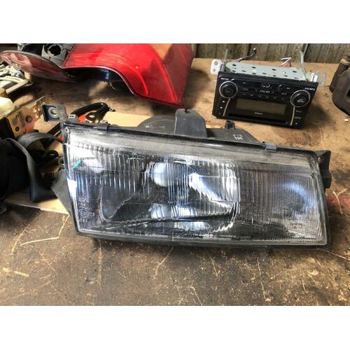 Hyundai Excel Right Head Light X2 10/1991-10/1994