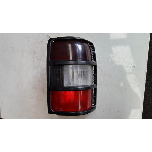 Mitsubishi Pajero Right Tail Light NH 05/1991-12/1993