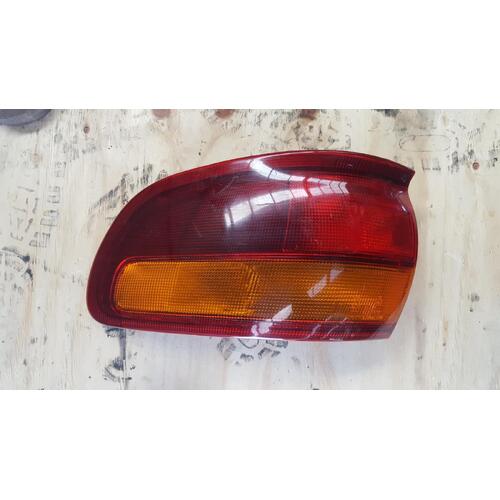 Toyota Tarago Left Tail Light TCR10 09/1990-05/2000