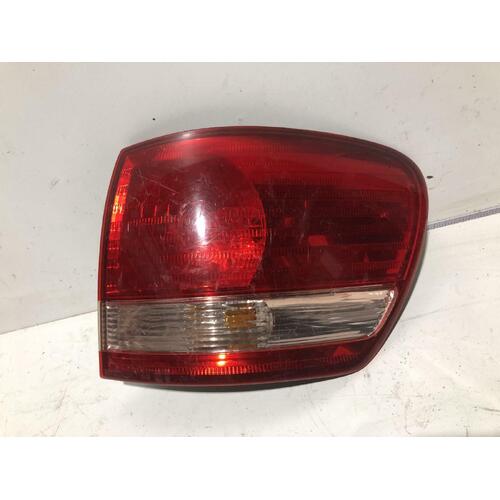 Toyota AVENSIS Right Taillight ACM20 12/01-11/03